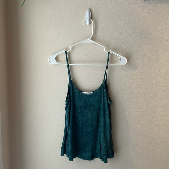 Basil & Lola Tops - UO Acid Wash Tank 💙